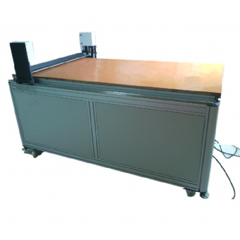 Polarizer film laminating machine